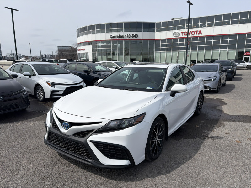 TOYOTA CAMRY 2024