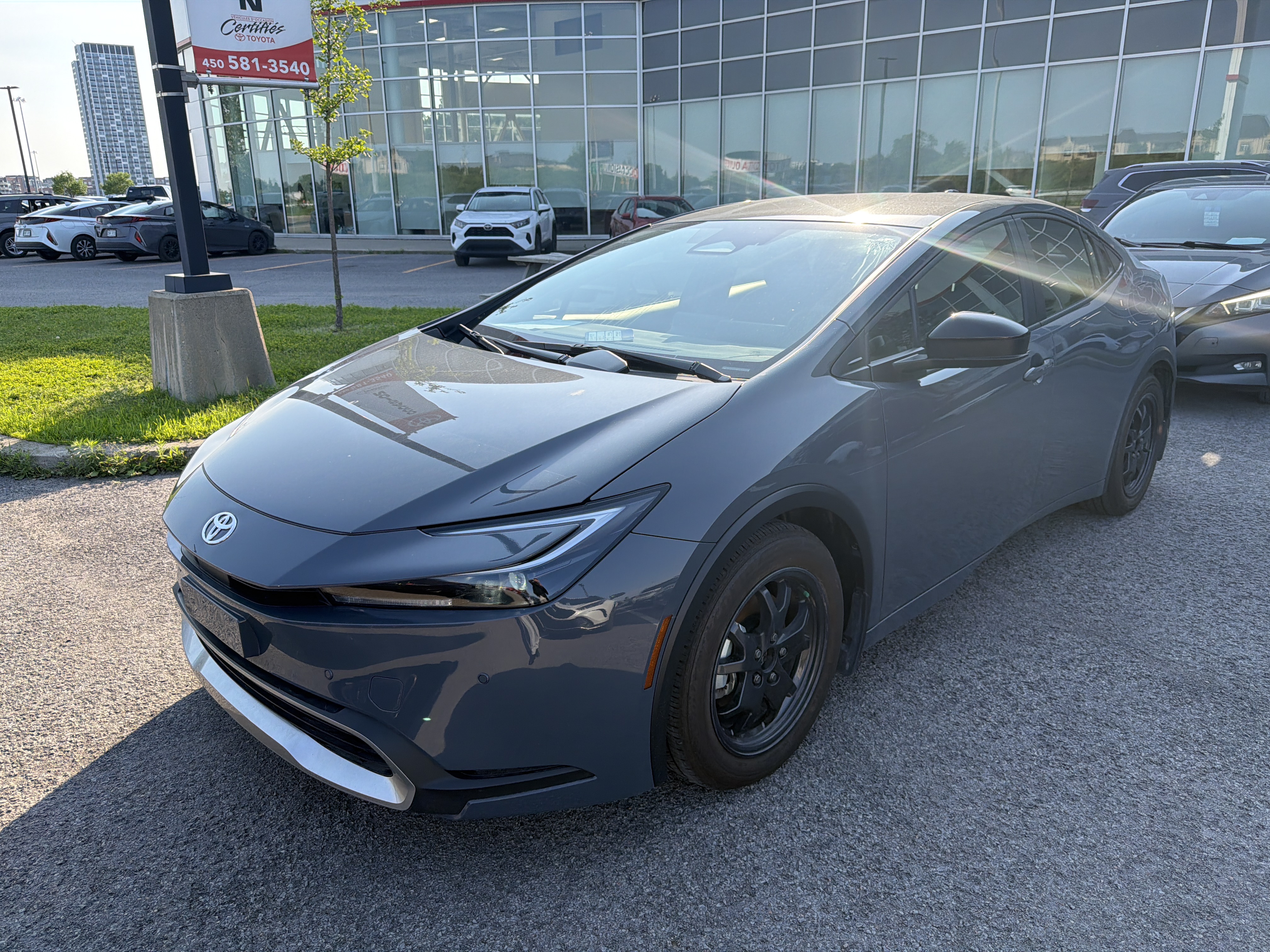 TOYOTA PRIUS PRIME 2024