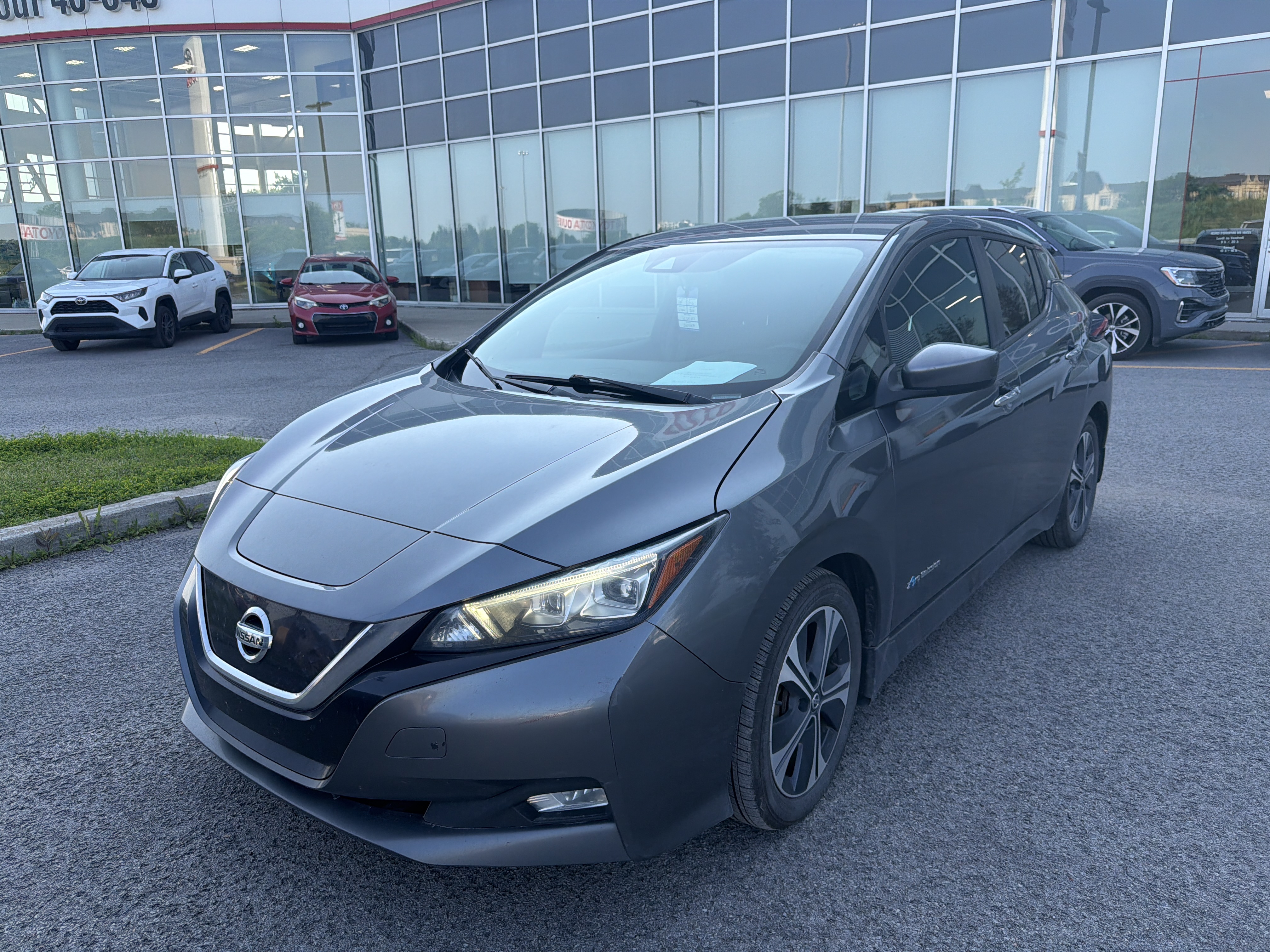 2018 NISSAN LEAF