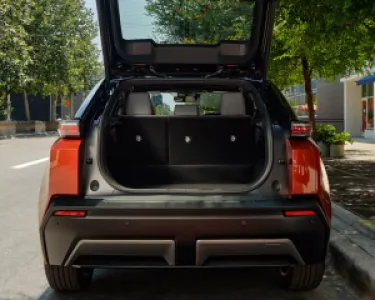 C-HR 8